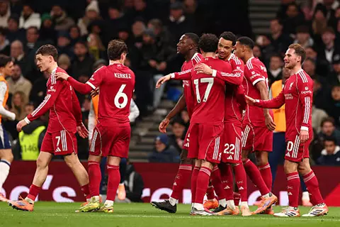 ليفربول يستضيف بارنسلي في ختام الدور الثالث: ليلة الثأر من “شبح 2008