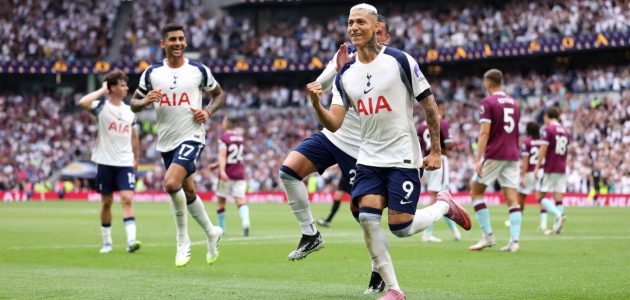 تابع موعد وتفاصيل مباراة بيرنلي و توتنهام بتاريخ 2026-01-24 في الدوري الإنجليزي