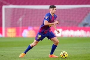 مالديني يهدي جيرارد مارتن هدية خاصة