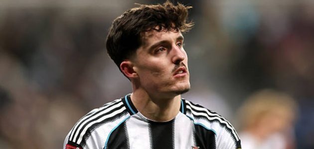 مانشستر سيتي يخطط لصفقة قياسية من نيوكاسل