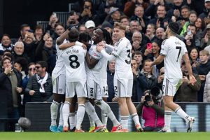 فولهام يحقق فوزًا ثمينًا أمام توتنهام في البريميرليج