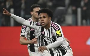 رسميًا .. يوفنتوس يُمدد عقد ماكيني حتى 2030