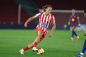 لورنتي: عانينا كثيرًا أمام برشلونة، وسعيد بالتأهل إلى النهائي