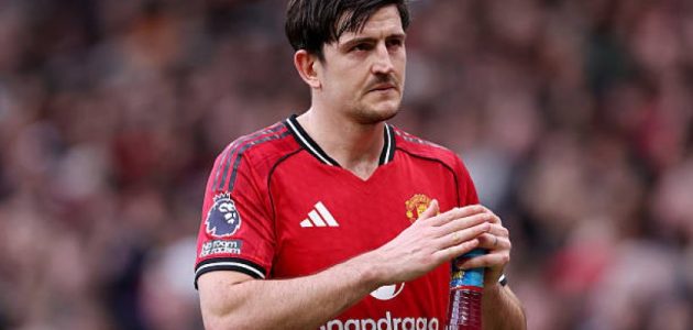 الحكم بالسجن على مدافع مانشستر يونايتد