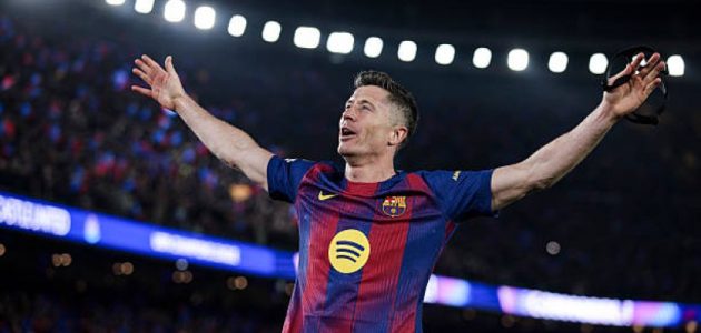 ليفاندوفسكي يدخل التاريخ في دوري أبطال أوروبا